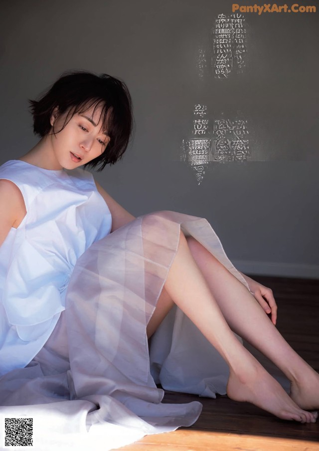 Manami Higa 比嘉愛未, Shukan Bunshun 2021.04.01 (週刊文春 2021年4月1日号) No.f9da33